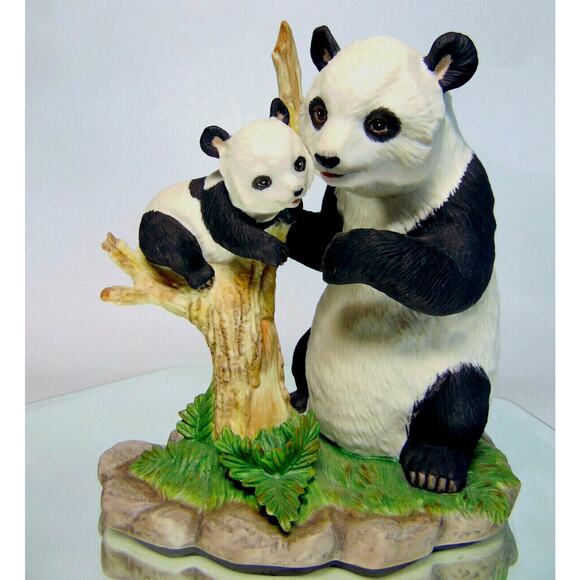 LENOX 1993 Porcelain Giant MOTHER PANDA BEAR & BABY CUB Tree FIGURINE Bears - Picture 8 of 8
